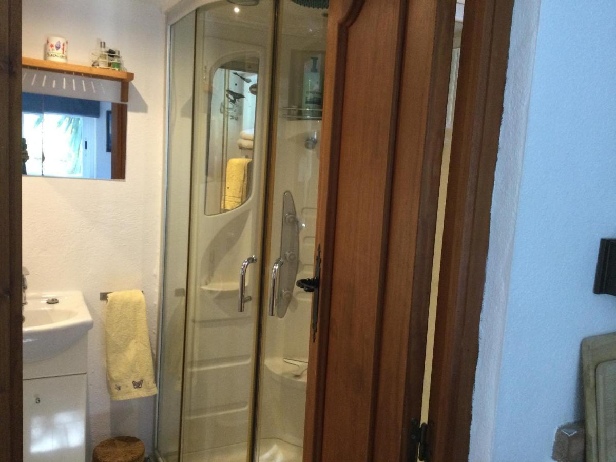 Finca El Rio, The Studio Self Catering With Pool And Hydrotherapy Jacuzzi Set In Beautiful Gardens, Guaro Buitenkant foto