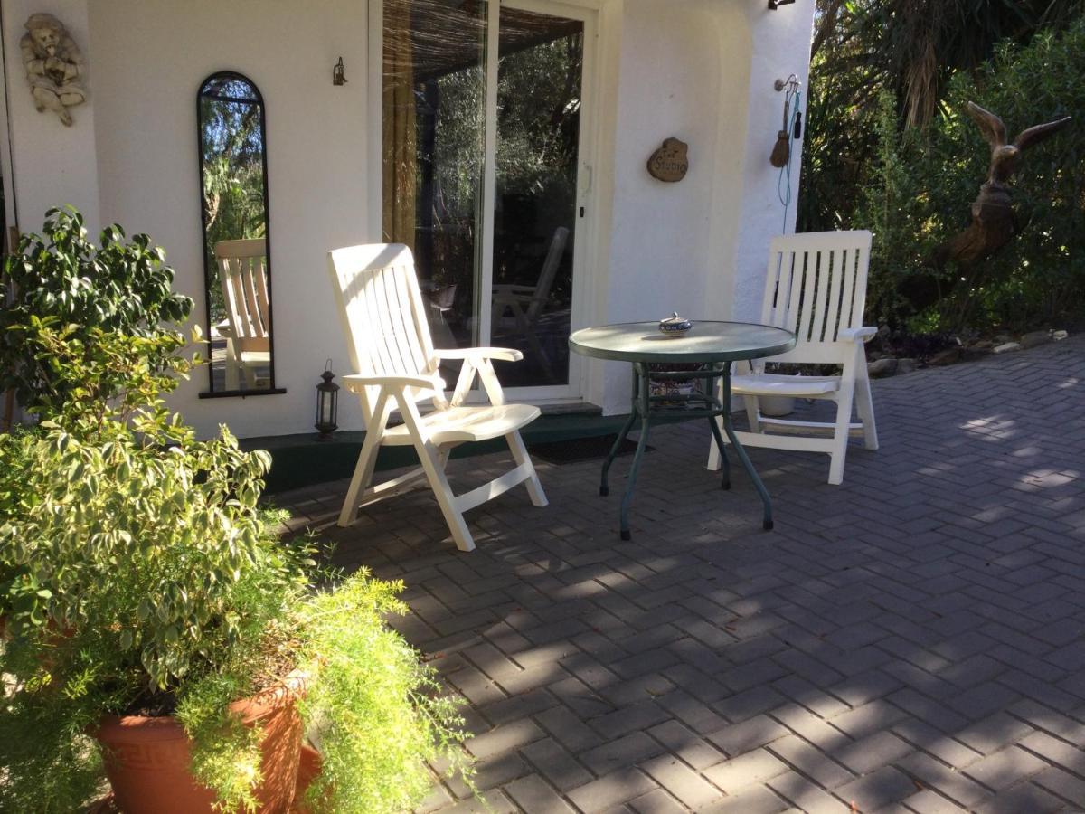 Finca El Rio, The Studio Self Catering With Pool And Hydrotherapy Jacuzzi Set In Beautiful Gardens, Guaro Buitenkant foto